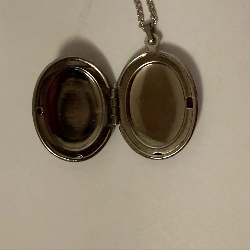 MICHAELA FREY LOCKET SP VINTAGE ART NOUVEAU ENAMEL FLORAL CHAIN STERLING SILVER